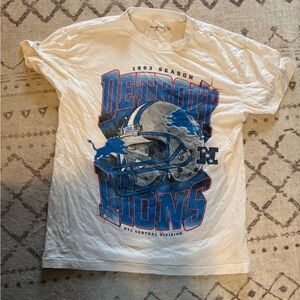 Abercrombie and fitch Detroit Lions, short sleeve T-shirt, size medium